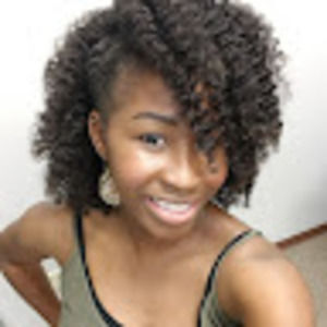 Meet your Posher, Latoya